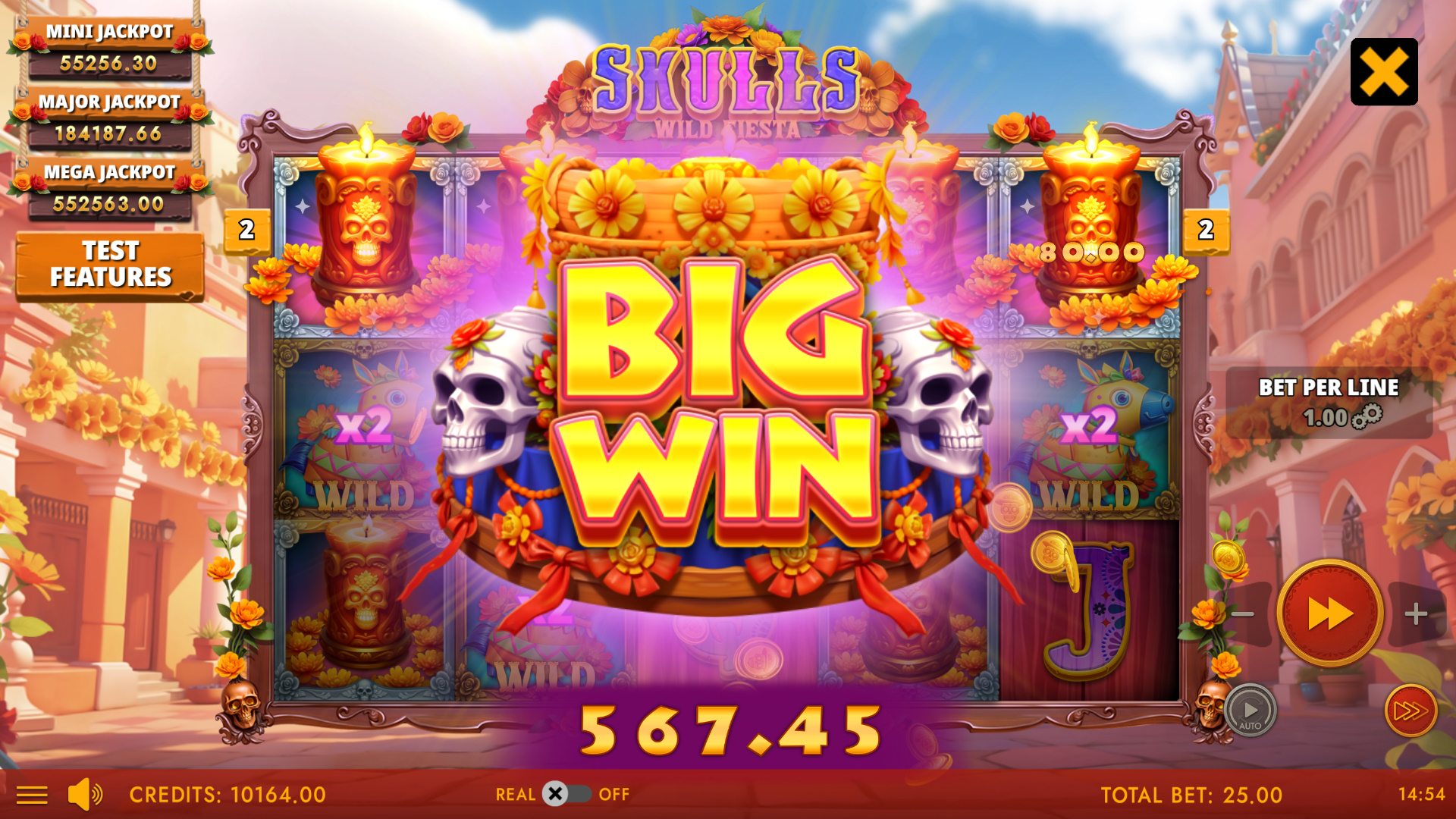 Big win display with multiplied payout